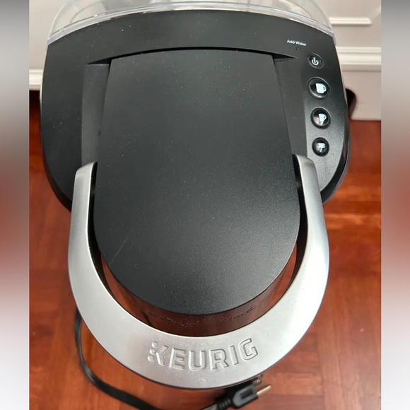 Keurig Machine - Picture 2 of 8